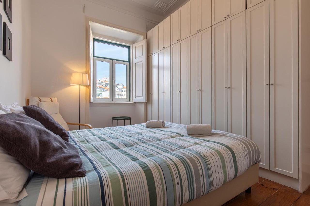Typical 2Bdr Apartment In Lisbon By Lovelystay Exterior foto