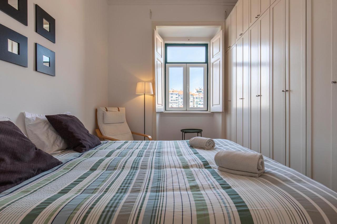 Typical 2Bdr Apartment In Lisbon By Lovelystay Exterior foto