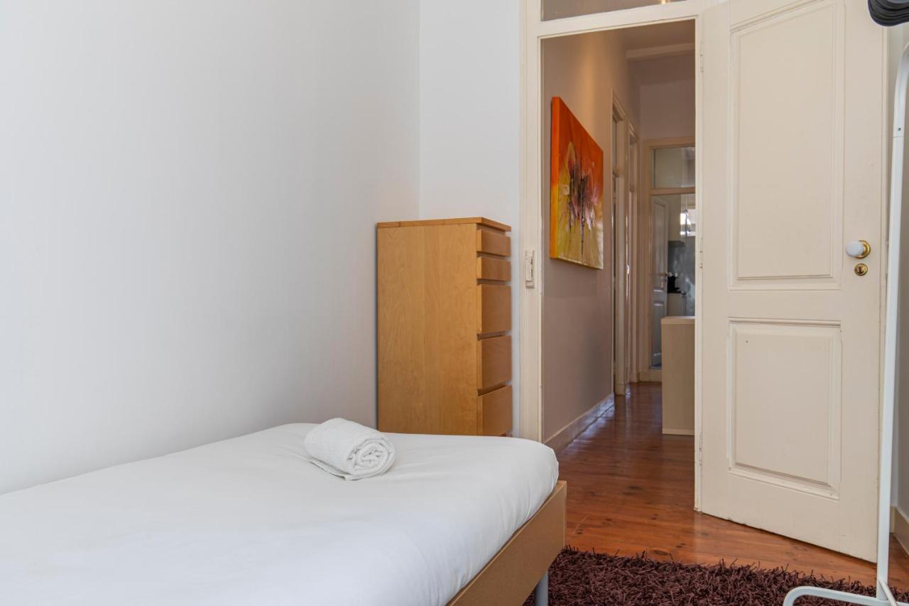 Typical 2Bdr Apartment In Lisbon By Lovelystay Exterior foto