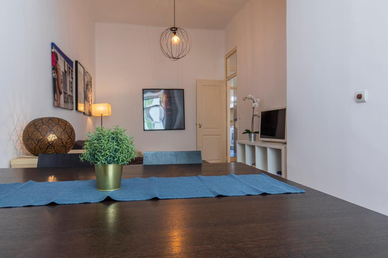 Typical 2Bdr Apartment In Lisbon By Lovelystay Exterior foto