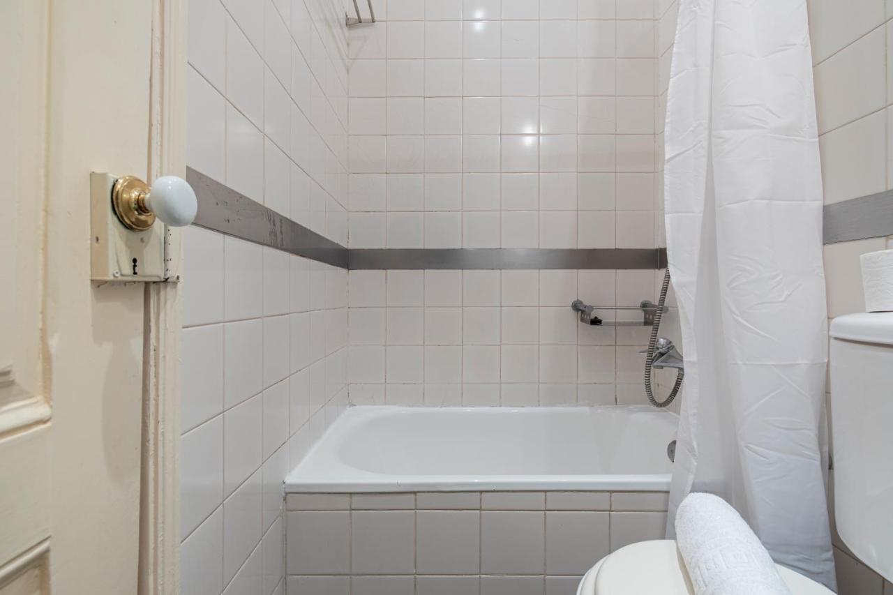 Typical 2Bdr Apartment In Lisbon By Lovelystay Exterior foto